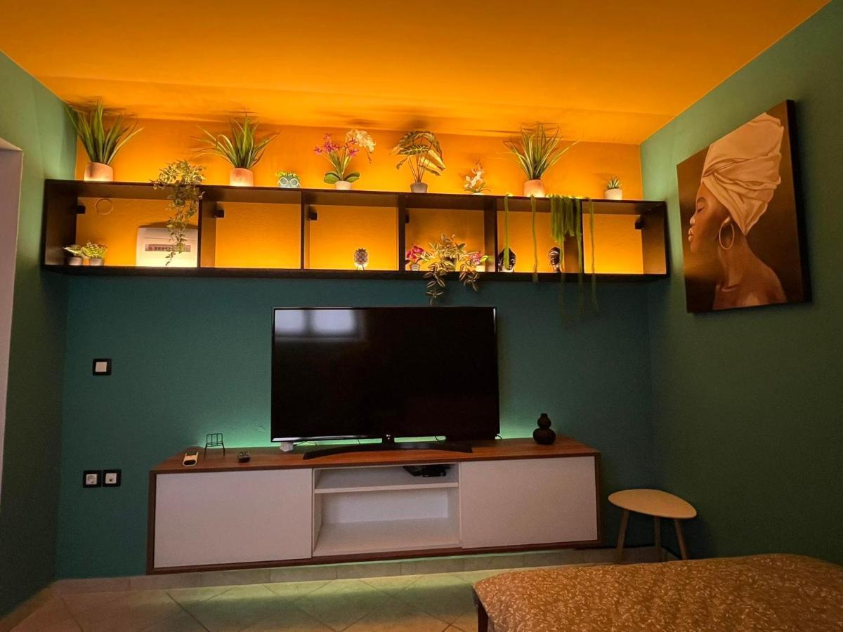 Apartament Happy Colors House Ksanti Zewnętrze zdjęcie