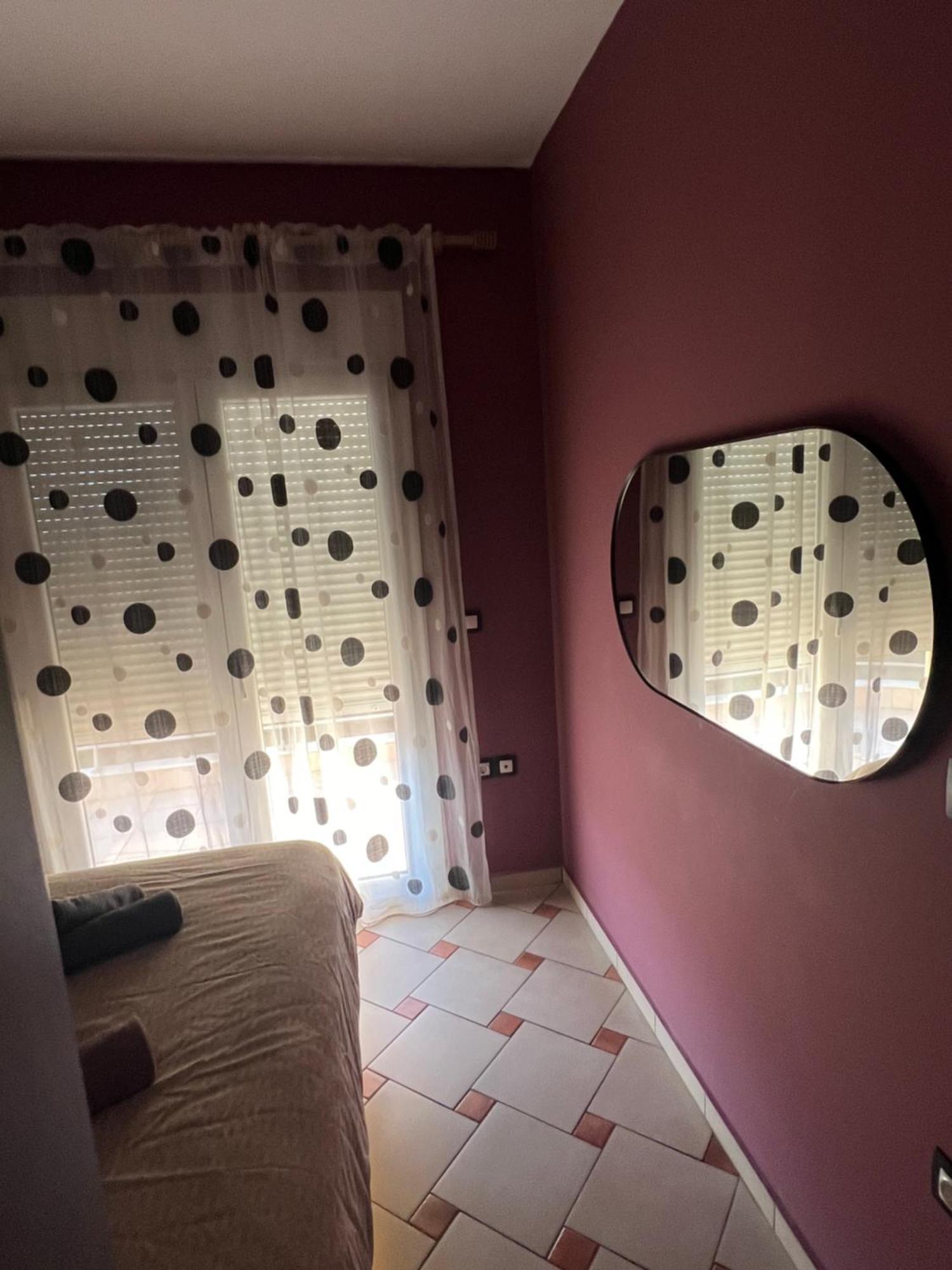 Apartament Happy Colors House Ksanti Zewnętrze zdjęcie