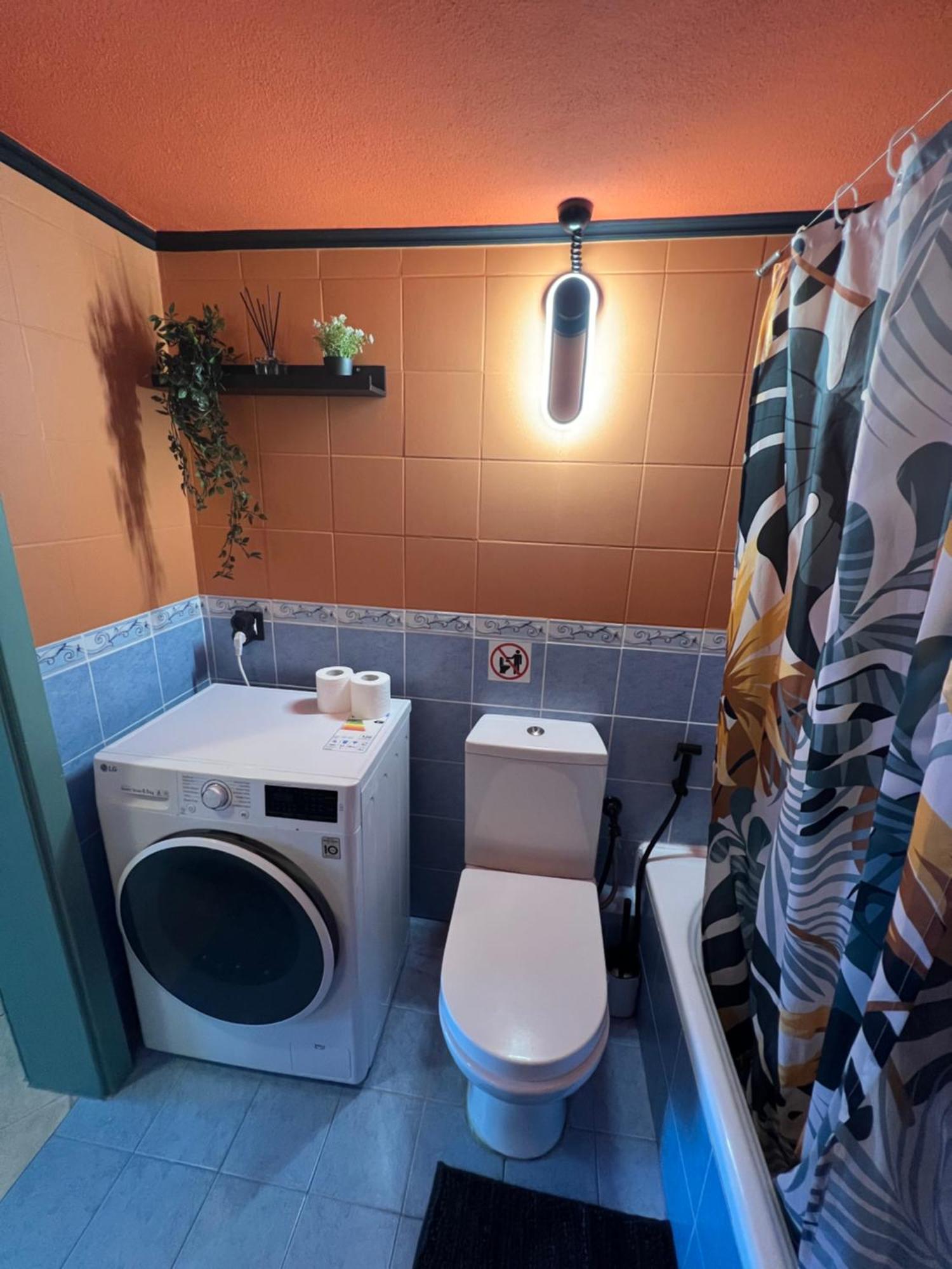 Apartament Happy Colors House Ksanti Zewnętrze zdjęcie
